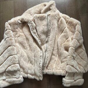 FUR JACKET (MANIERE DE VOIR)